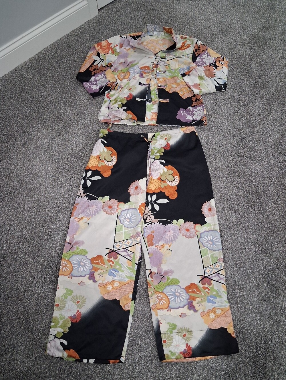 Natori Private Luxuries Silky Feel 2 Piece Pajama Set Size Medium